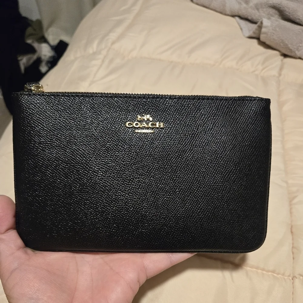 Coach Black Leather Side Zipper Wrislet Almost 5x8